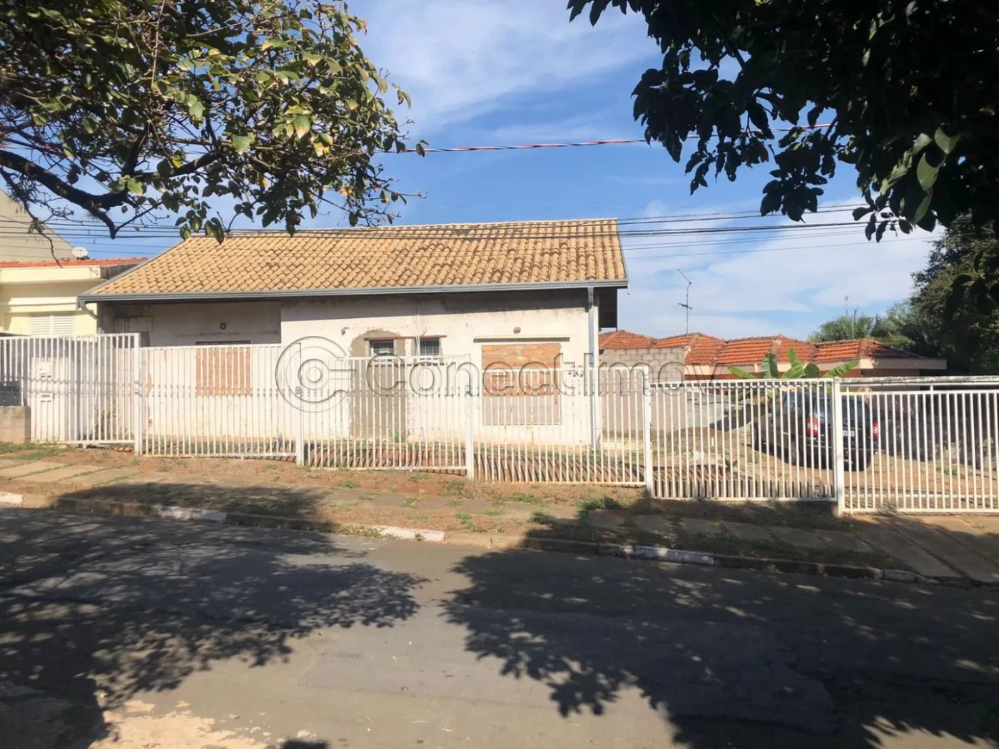 Alugar Casa / Padr&atilde;o em Campinas R$ 3.000,00 - Foto 2